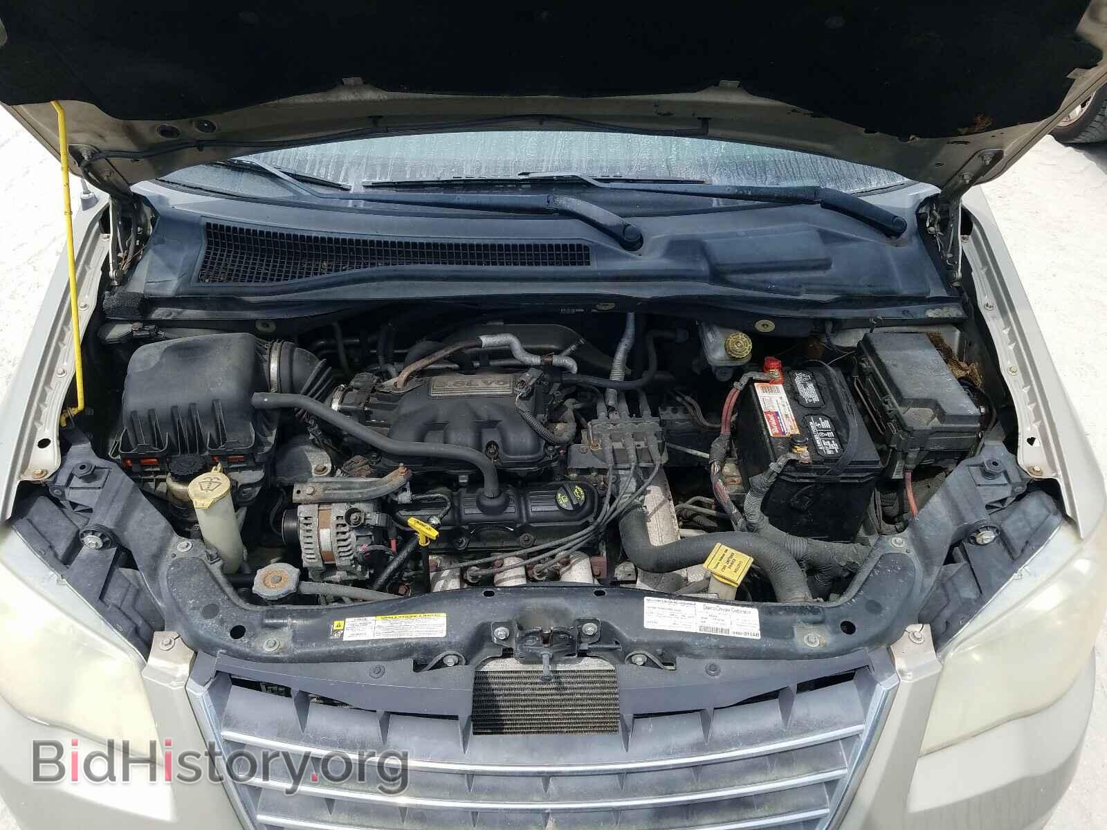 2008 CHRYSLER MINIVAN - VIN: 2A8HR54P28R641366 - Фото 7
