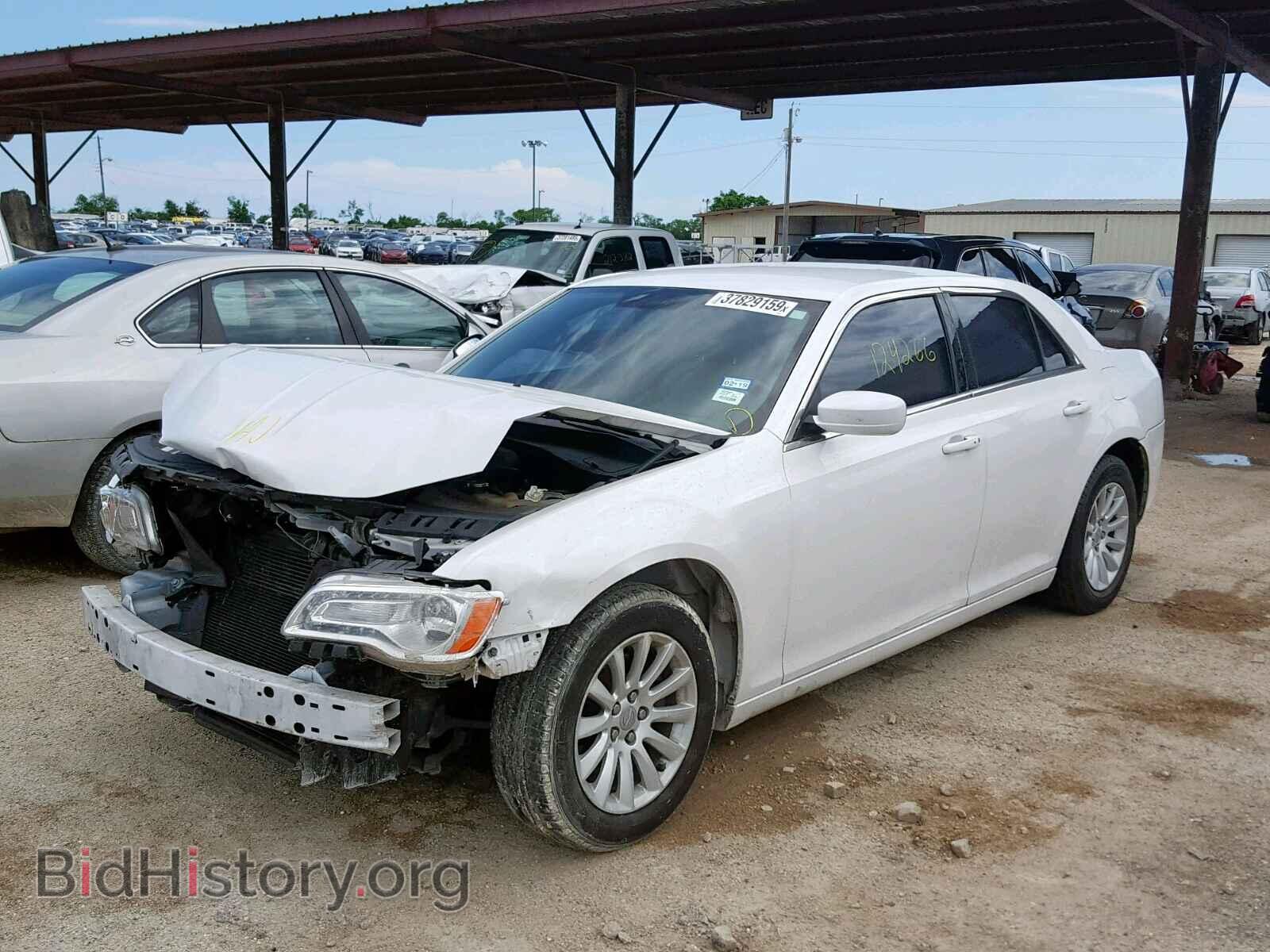 2011 CHRYSLER 300 - VIN: 2C3CA4CG7BH530155 - Фото 2