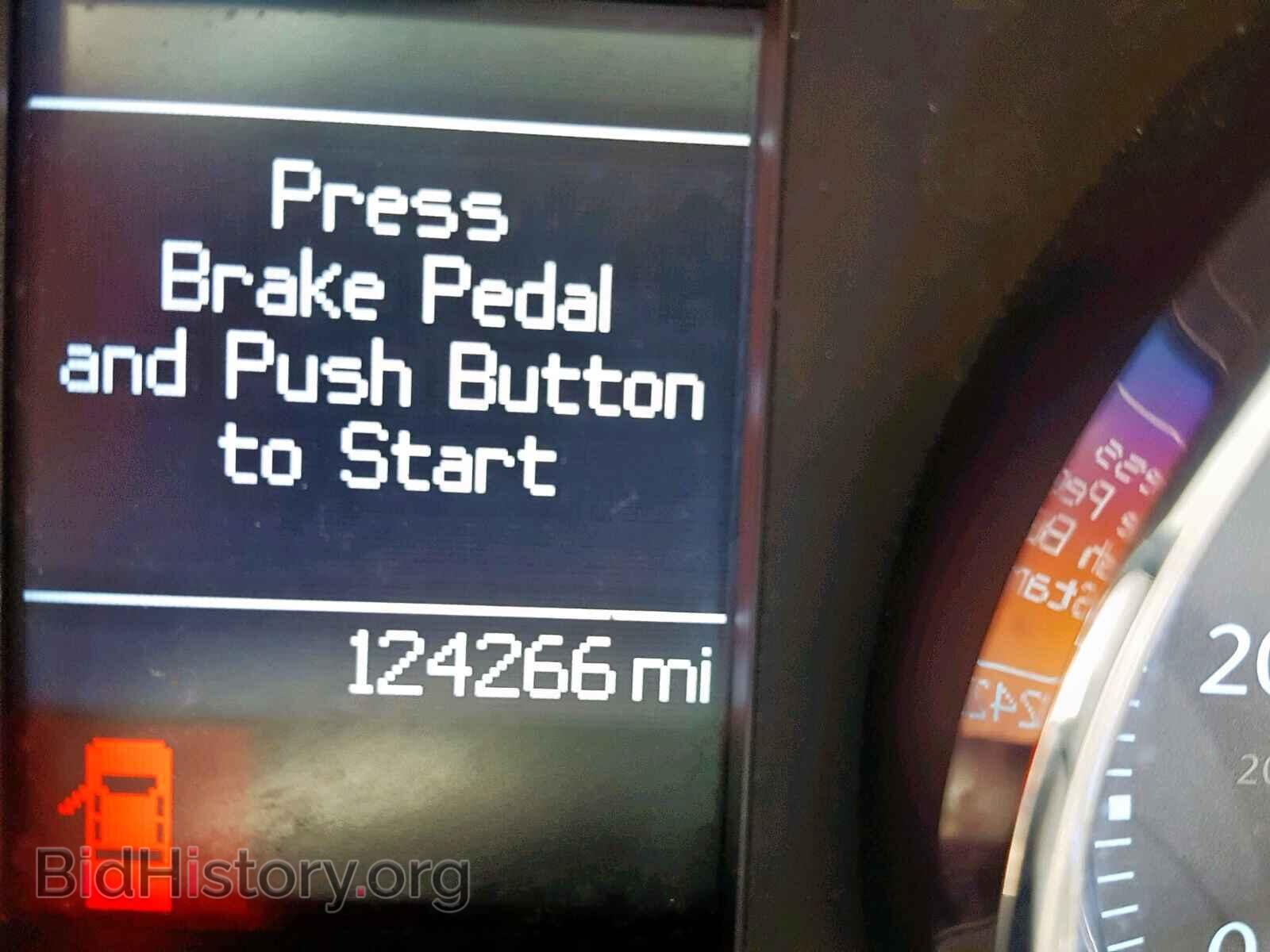 2011 CHRYSLER 300 - VIN: 2C3CA4CG7BH530155 - Фото 8