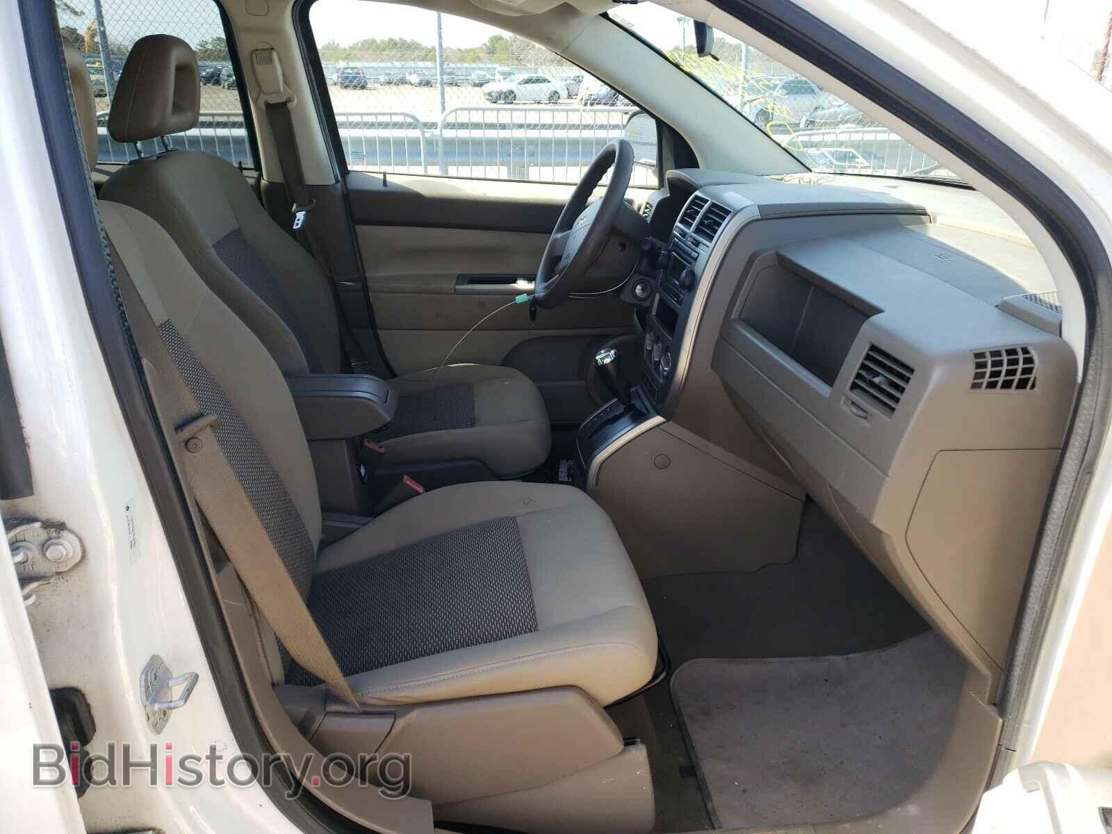 2007 JEEP COMPASS - VIN: 1J8FF47W67D185547 - Фото 5