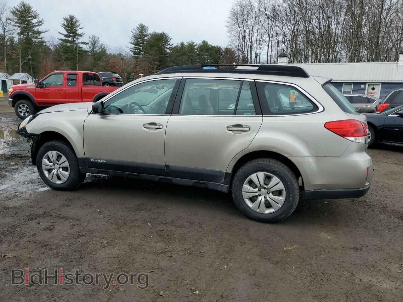 2014 SUBARU OUTBACK - VIN: 4S4BRBAC4E3218821 - Photo 2
