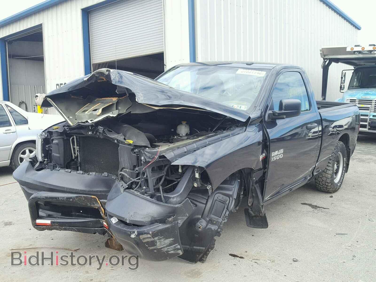 2013 RAM 1500 ST - VIN: 3C6JR6AG2DG555548 - Фото 2
