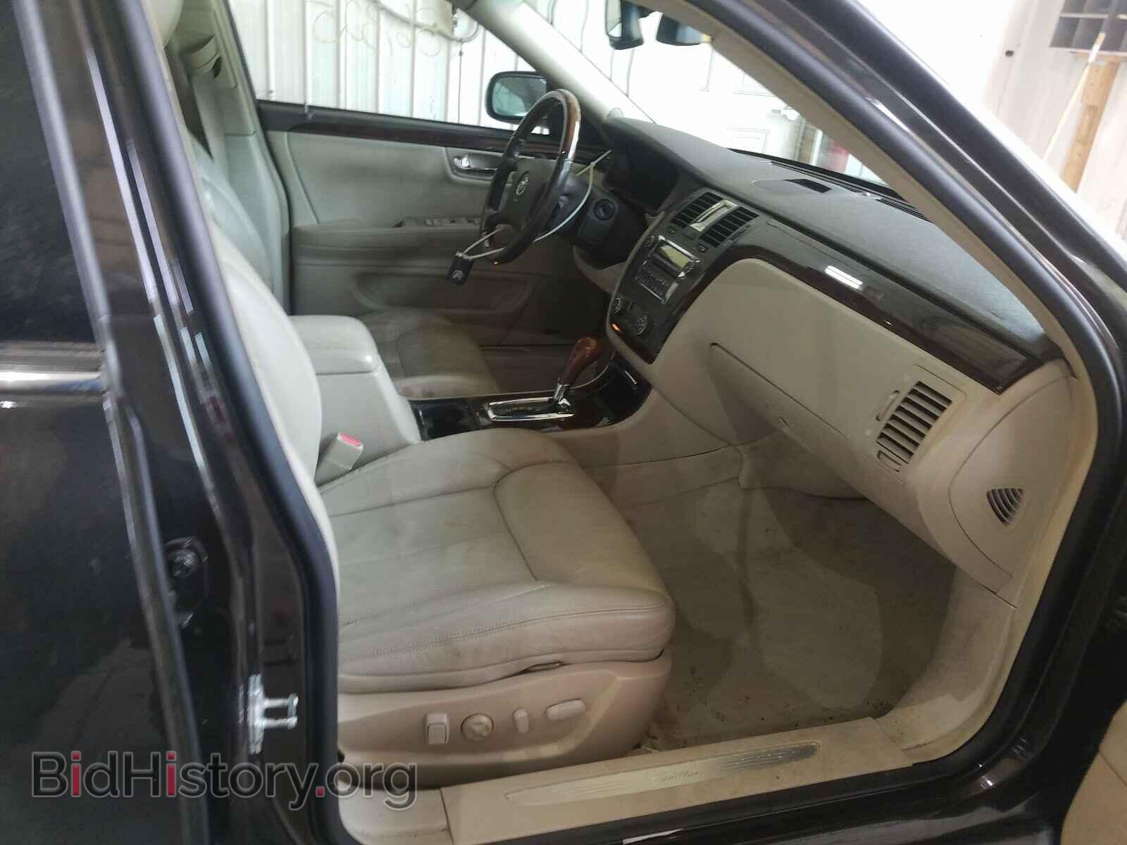 2009 CADILLAC DTS - VIN: 1G6KD57Y19U100283 - Photo 5