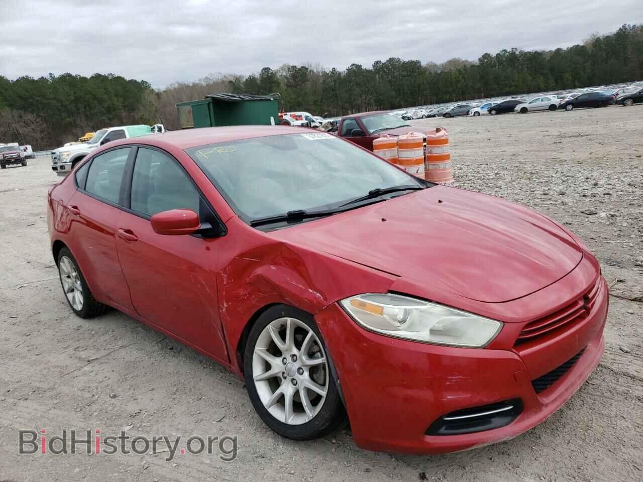 Photo 1C3CDFBA3DD110215 - DODGE DART 2013