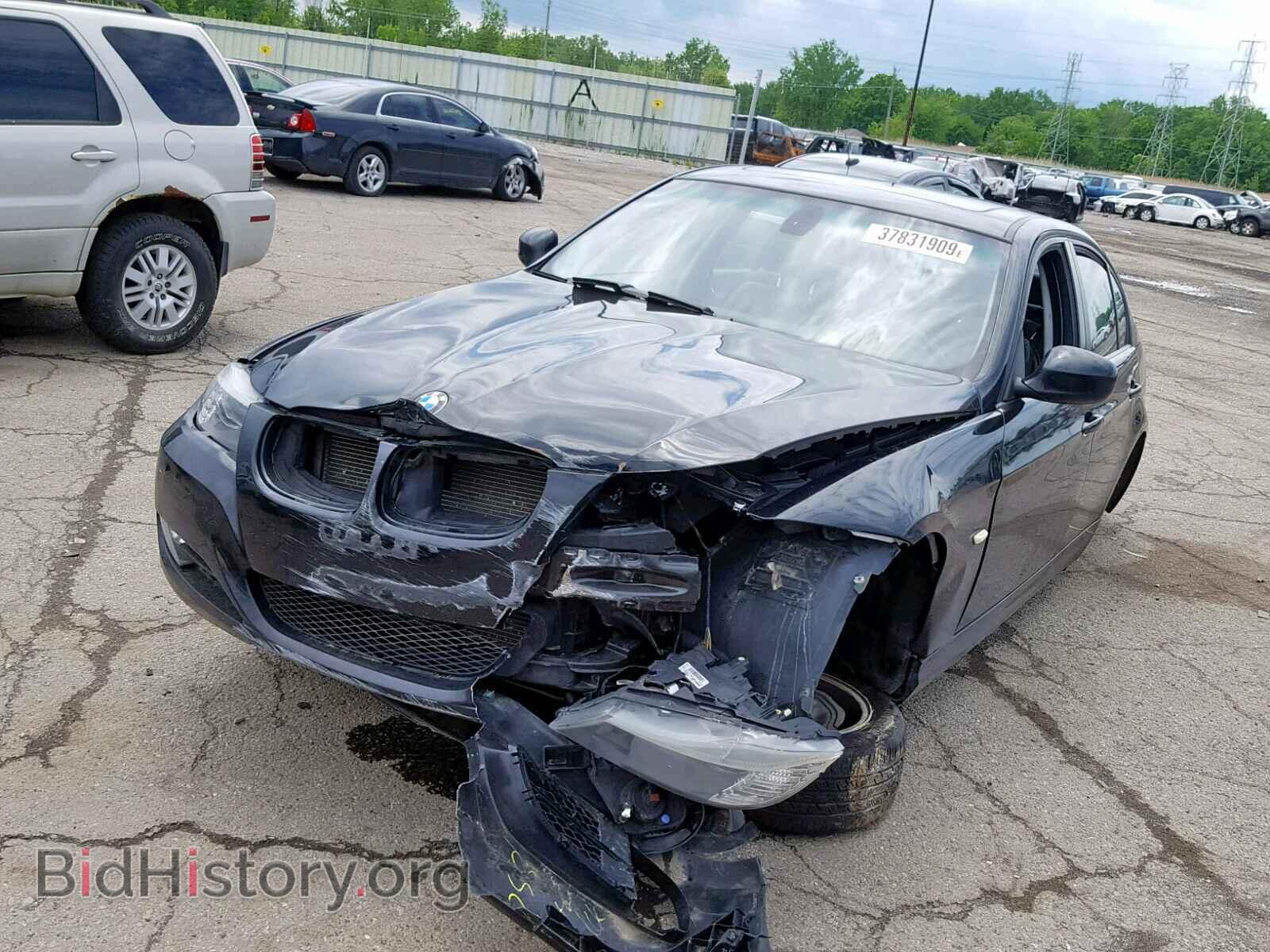2009 BMW 328 I - VIN: WBAPH73529A172333 - Фото 2