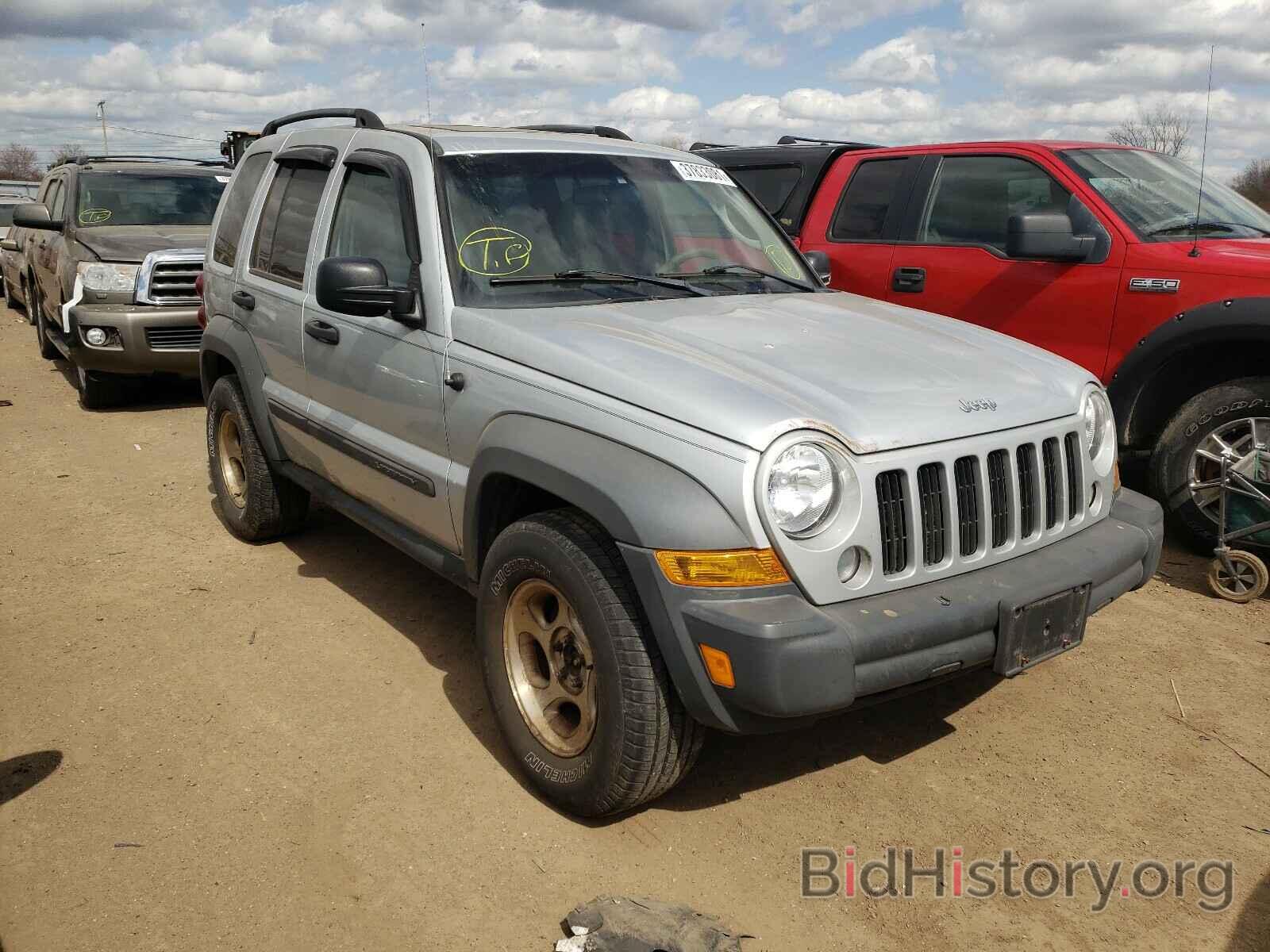 Photo 1J4GL48K36W265496 - JEEP LIBERTY 2006