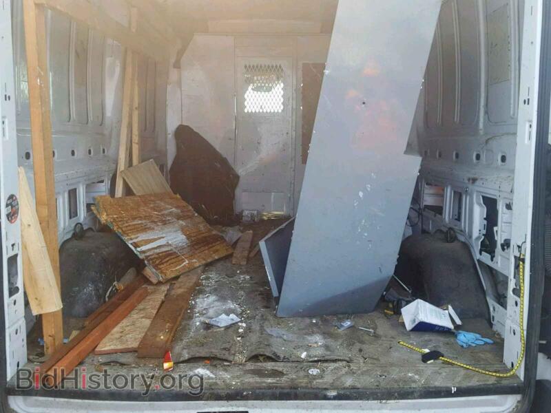 2015 Ford TRANSIT CO (VIN 1FTYR2CM9FKB00033) — photo 6 of 10