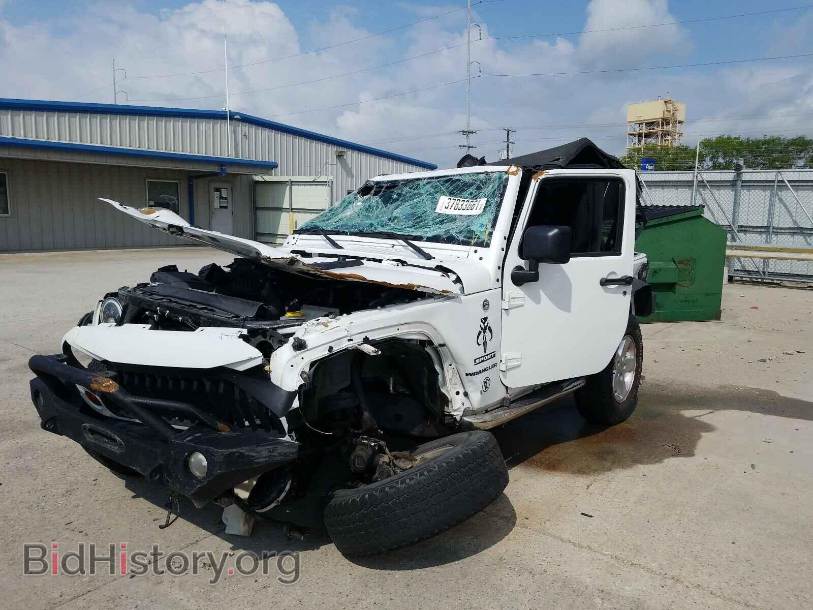 2011 JEEP WRANGLER - VIN: 1J4GA2D18BL576876 - Фото 2