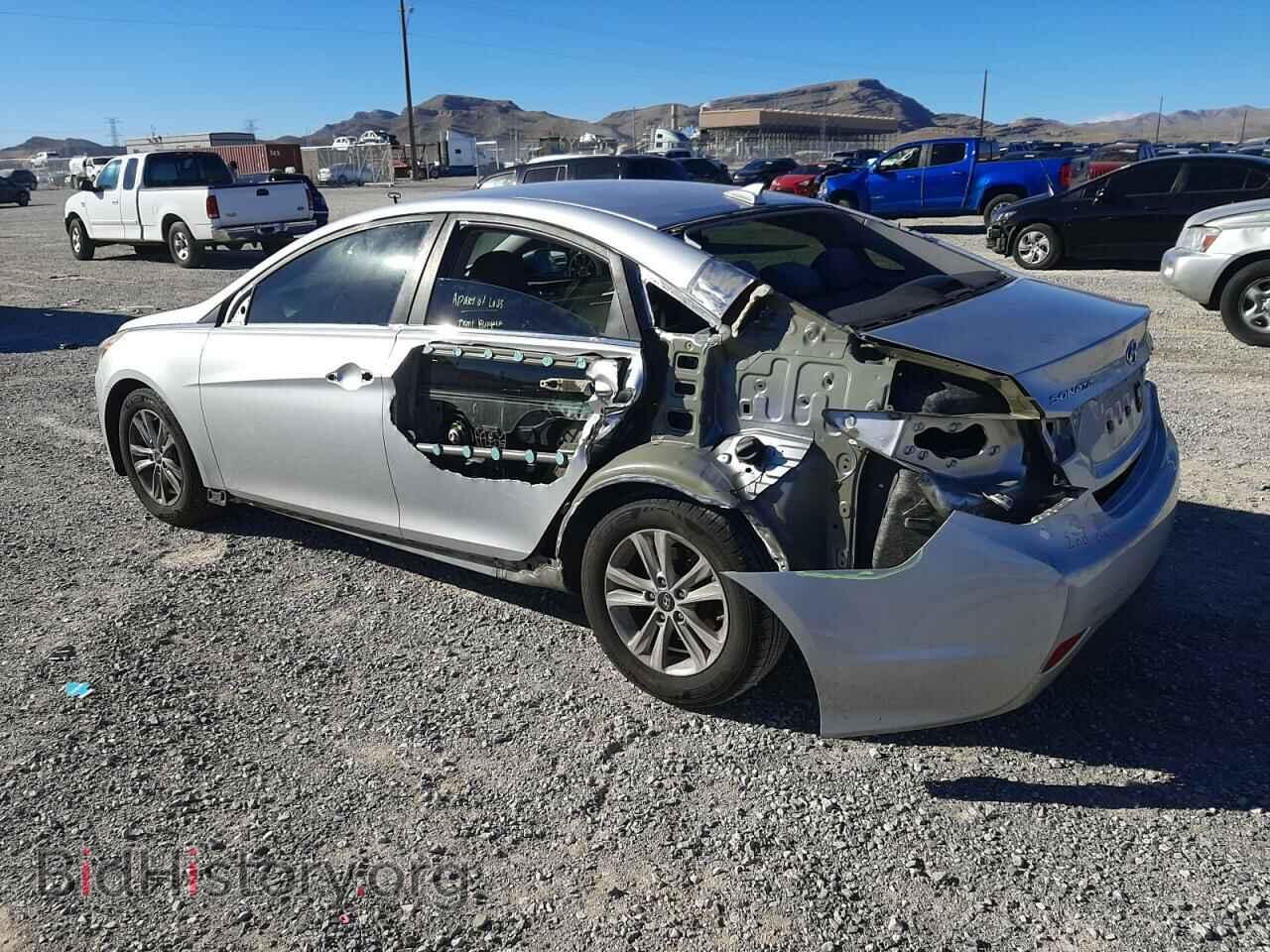 2014 HYUNDAI SONATA - VIN: 5NPEB4AC4EH915024 - Фото 2
