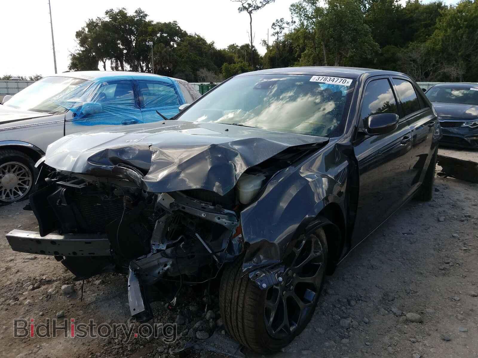 2018 CHRYSLER 300 - VIN: 2C3CCABG8JH141176 - Фото 2