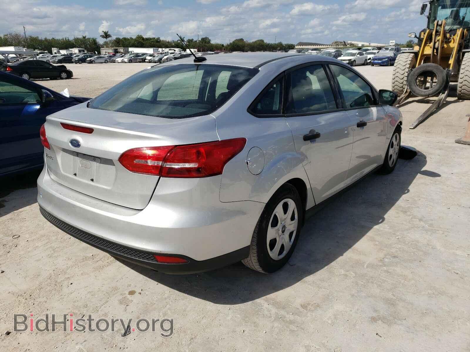 2016 FORD FOCUS - VIN: 1FADP3E20GL296404 - Photo 4