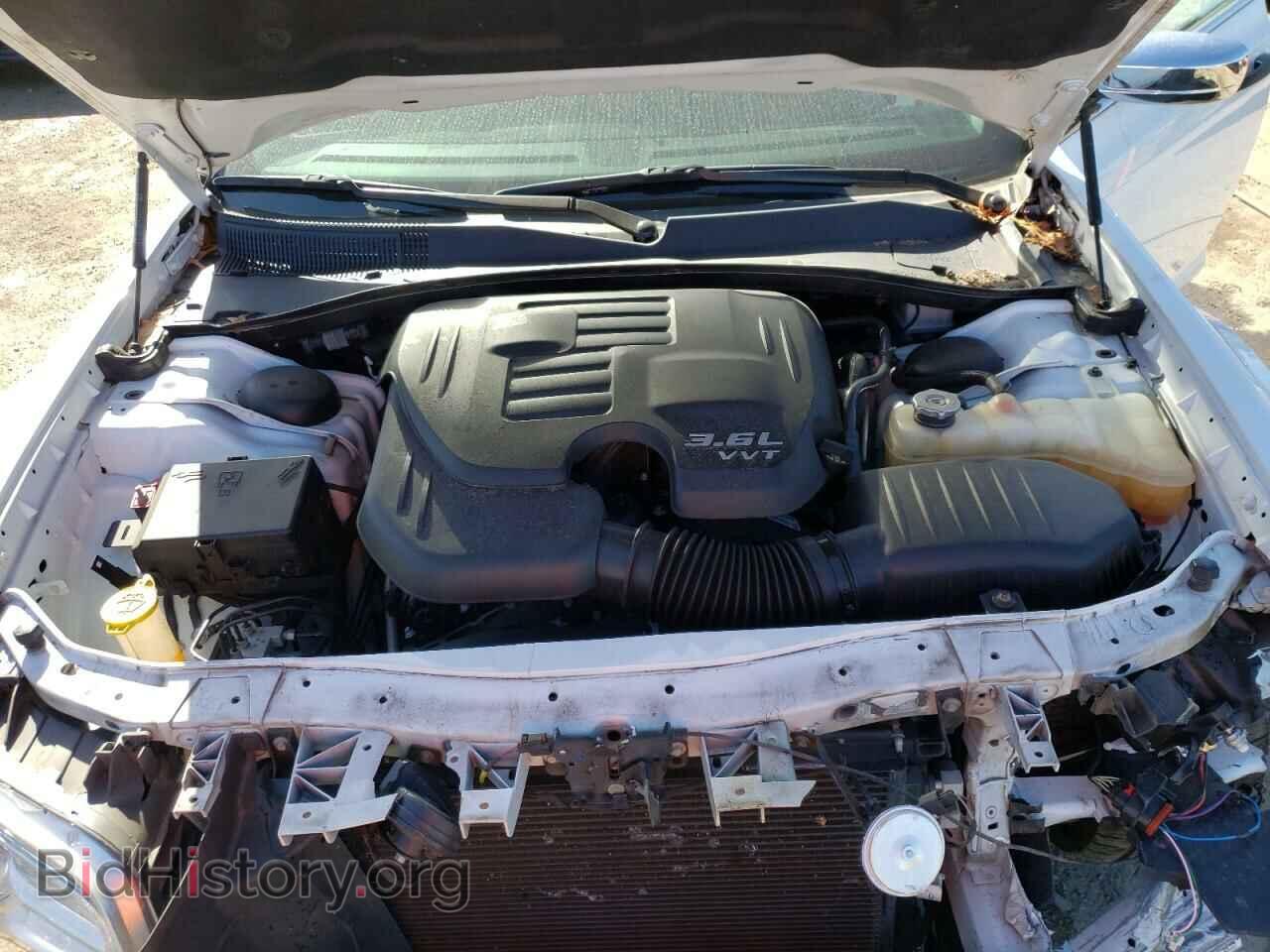2019 CHRYSLER 300 - VIN: 2C3CCAEG4KH689351 - Фото 11