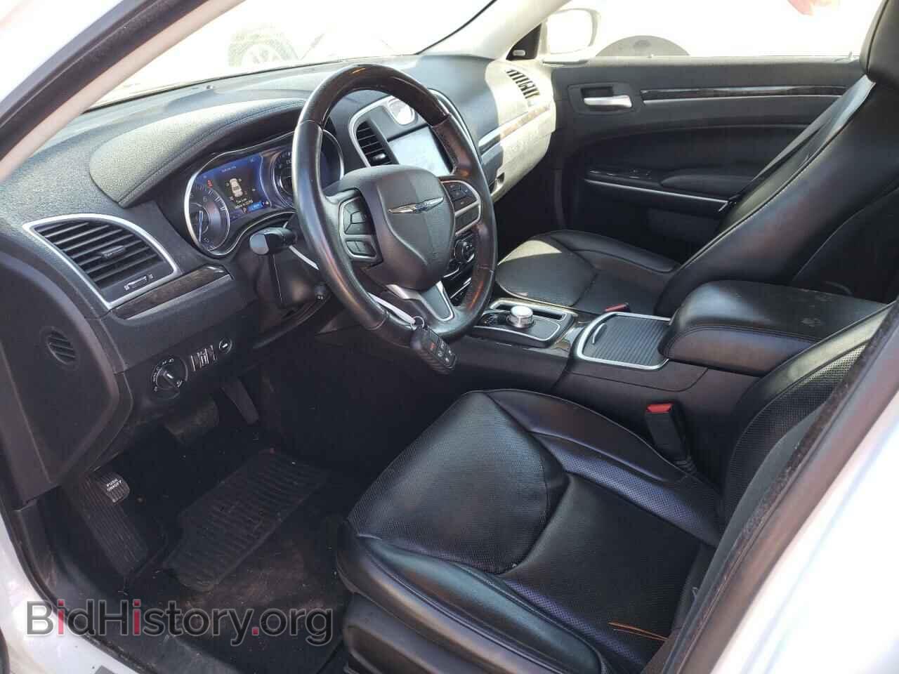 2019 CHRYSLER 300 - VIN: 2C3CCAEG4KH689351 - Фото 7
