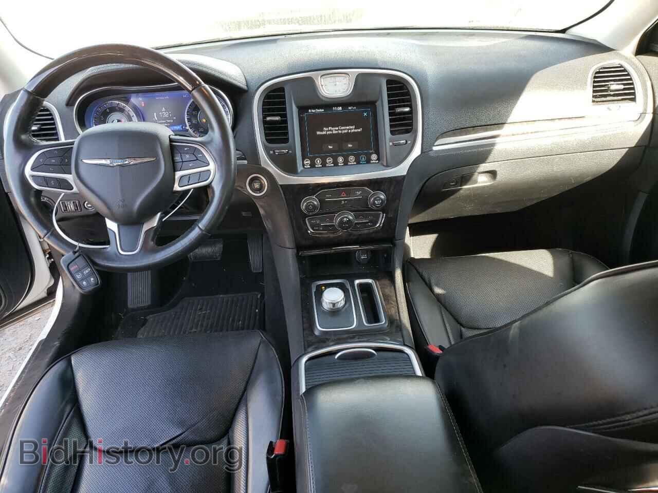 2019 CHRYSLER 300 - VIN: 2C3CCAEG4KH689351 - Фото 8