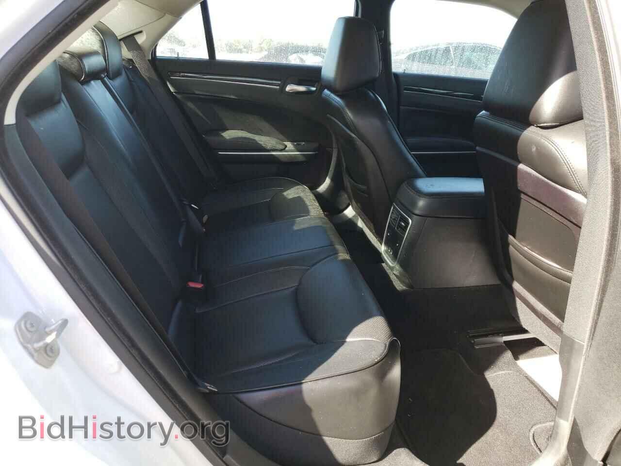 2019 CHRYSLER 300 - VIN: 2C3CCAEG4KH689351 - Фото 10