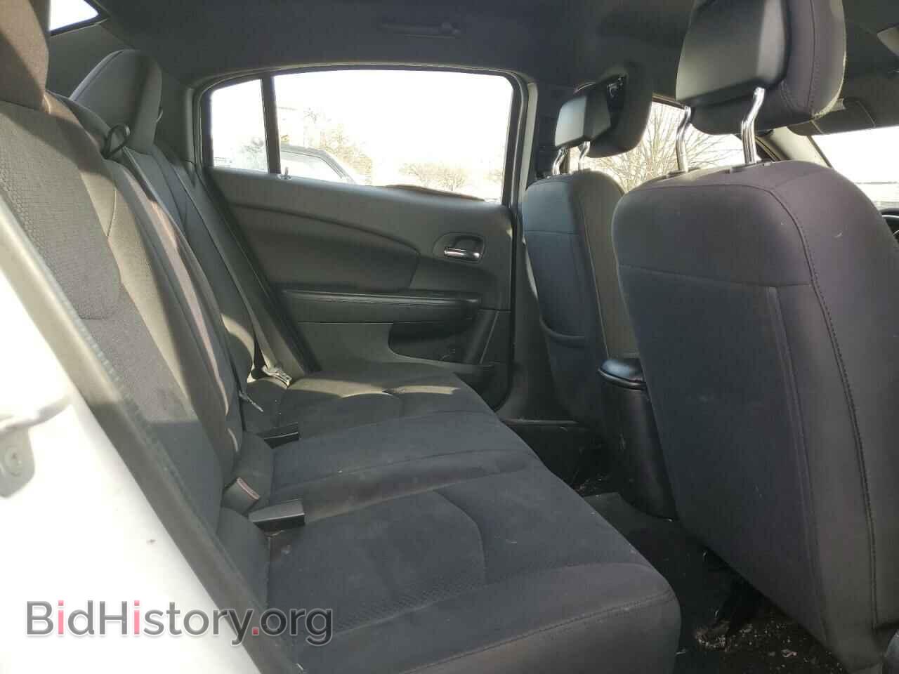 2014 CHRYSLER 200 - VIN: 1C3CCBBG3EN114048 - Фото 10