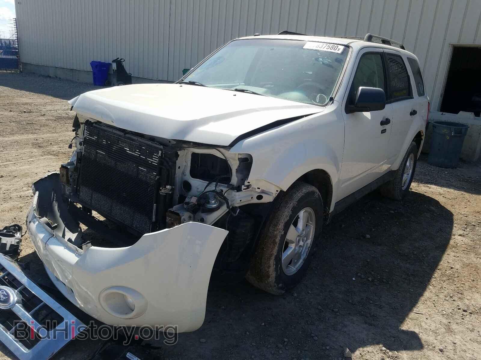 2009 FORD ESCAPE - VIN: 1FMCU93739KC31969 - Фото 2