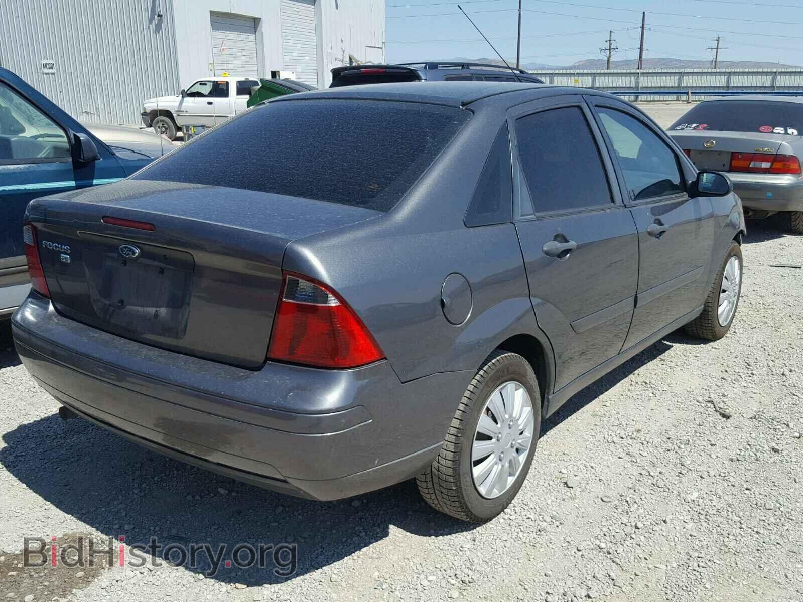 2007 FORD FOCUS - VIN: 1FAF34N37W312629 - Фото 4