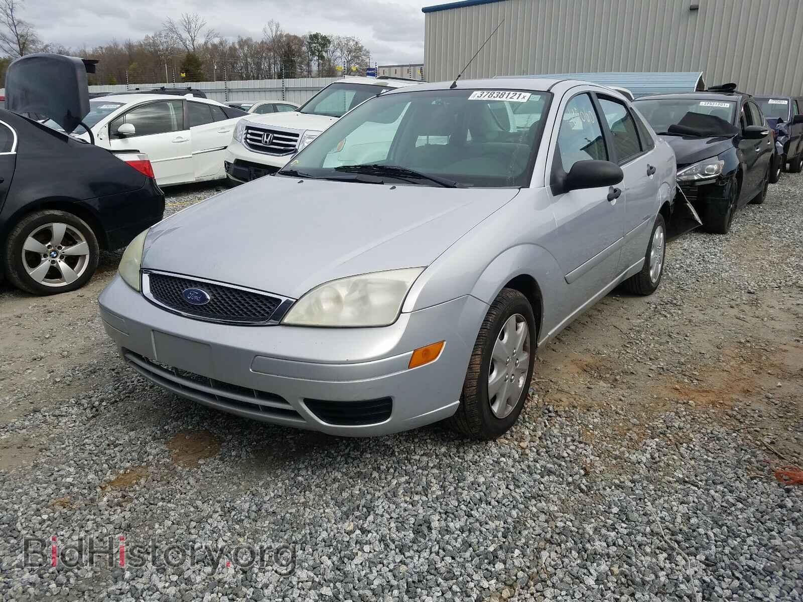 2007 FORD FOCUS - VIN: 1FAFP34N97W101595 - Фото 2