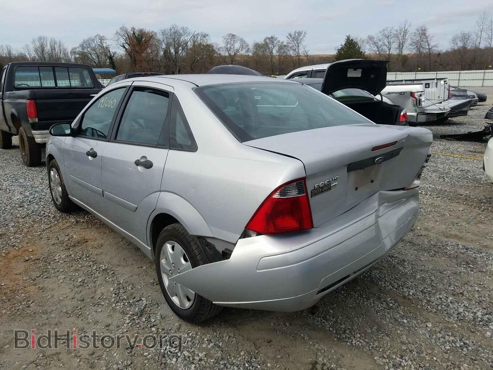 2007 FORD FOCUS - VIN: 1FAFP34N97W101595 - Фото 3