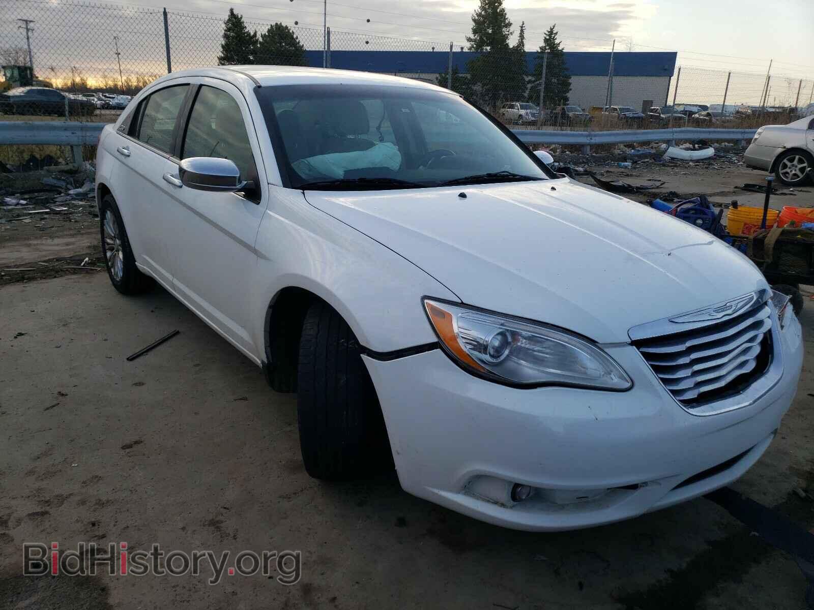 Photo 1C3BC2FG0BN582949 - CHRYSLER 200 2011