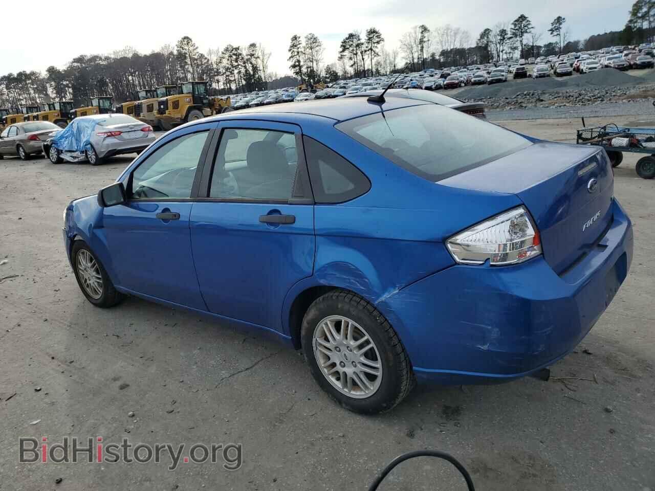 2011 FORD FOCUS - VIN: 1FAHP3FN1BW141281 - Фото 2