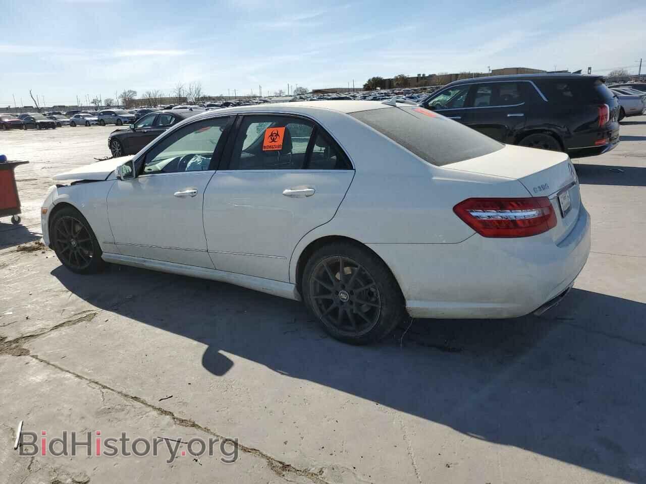 2010 MERCEDES-BENZ E-CLASS - VIN: WDDHF5GB5AA054191 - Фото 2