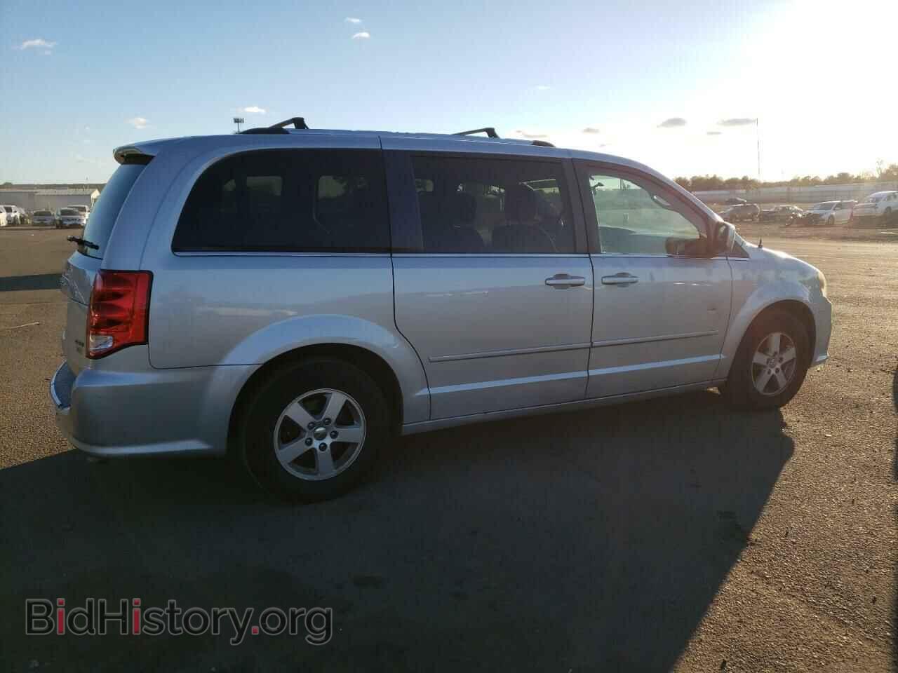 2011 DODGE CARAVAN - VIN: 2D4RN5DG8BR699645 - Фото 3