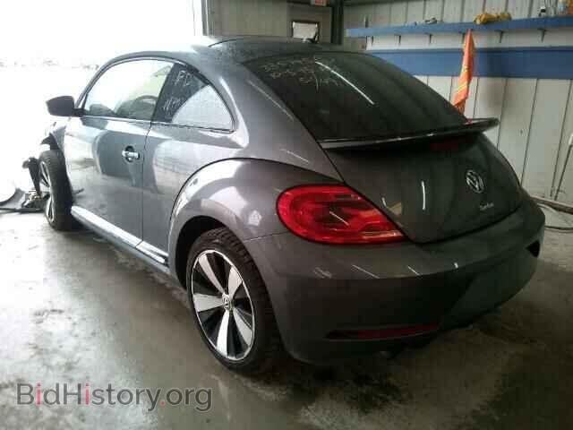 2013 VOLKSWAGEN BEETLE - VIN: 3VWVS7AT2DM684003 - Фото 3