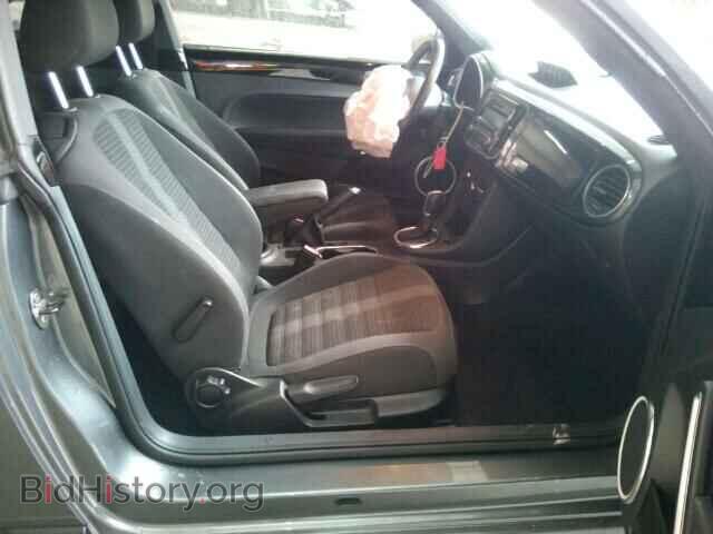 2013 VOLKSWAGEN BEETLE - VIN: 3VWVS7AT2DM684003 - Фото 5