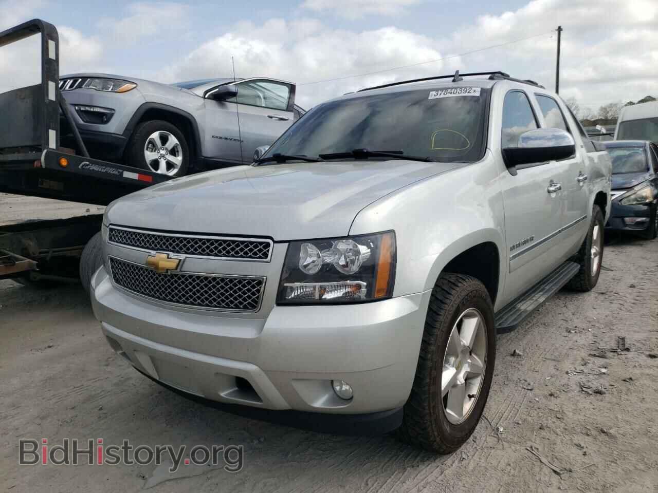 2010 CHEVROLET AVALANCHE - VIN: 3GNNCGE04AG200995 - Фото 2