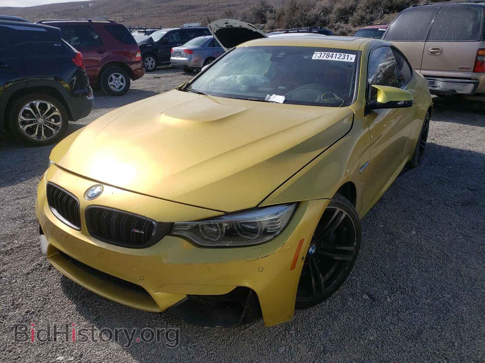 2015 BMW M4 - VIN: WBS3R9C53FK332583 - Фото 2