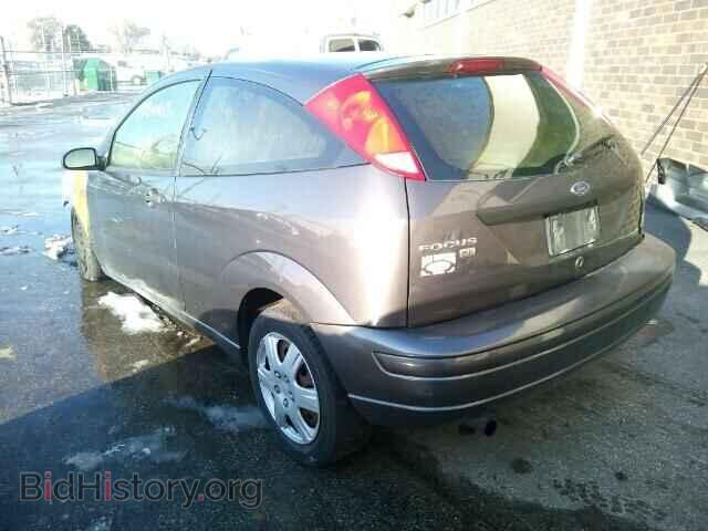2005 FORD FOCUS - VIN: 3FAFP31N95R111211 - Фото 3