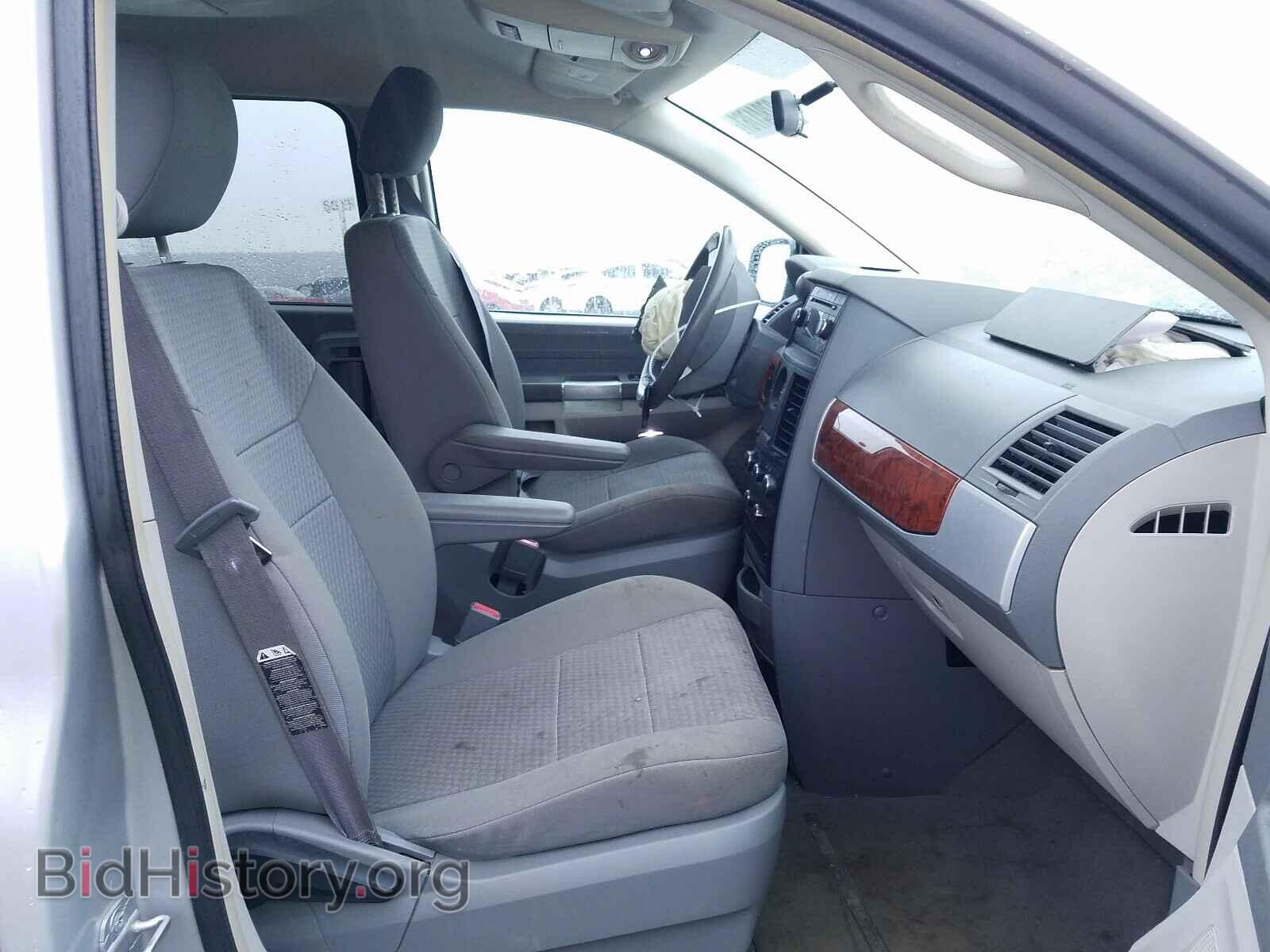 2008 CHRYSLER MINIVAN - VIN: 2A8HR54P68R826150 - Photo 5