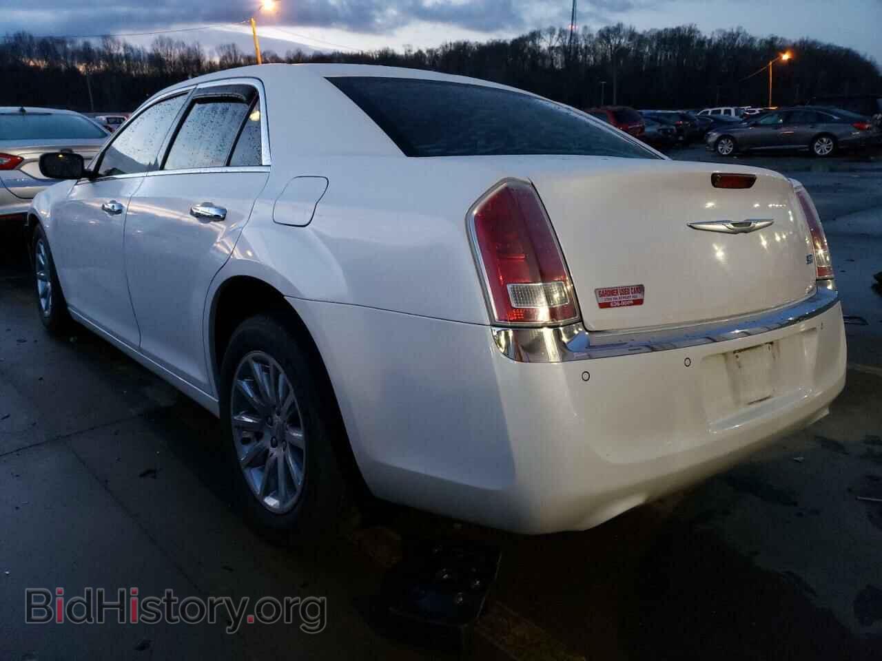2012 CHRYSLER 300 - VIN: 2C3CCACG8CH207873 - Photo 2