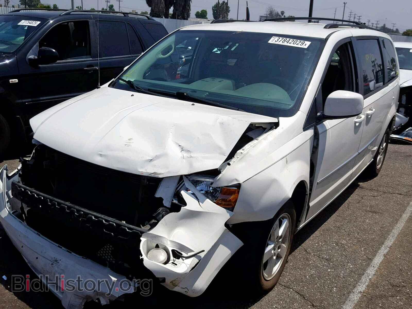 2010 DODGE CARAVAN - VIN: 2D4RN5DXXAR192096 - Фото 2