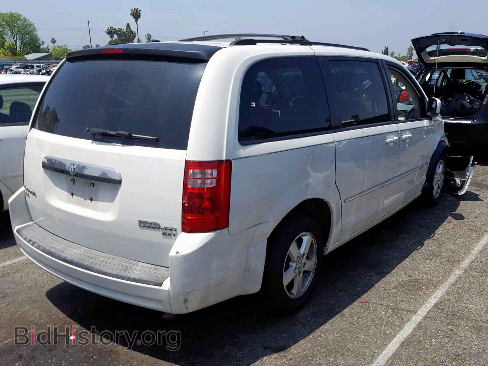 2010 DODGE CARAVAN - VIN: 2D4RN5DXXAR192096 - Фото 4