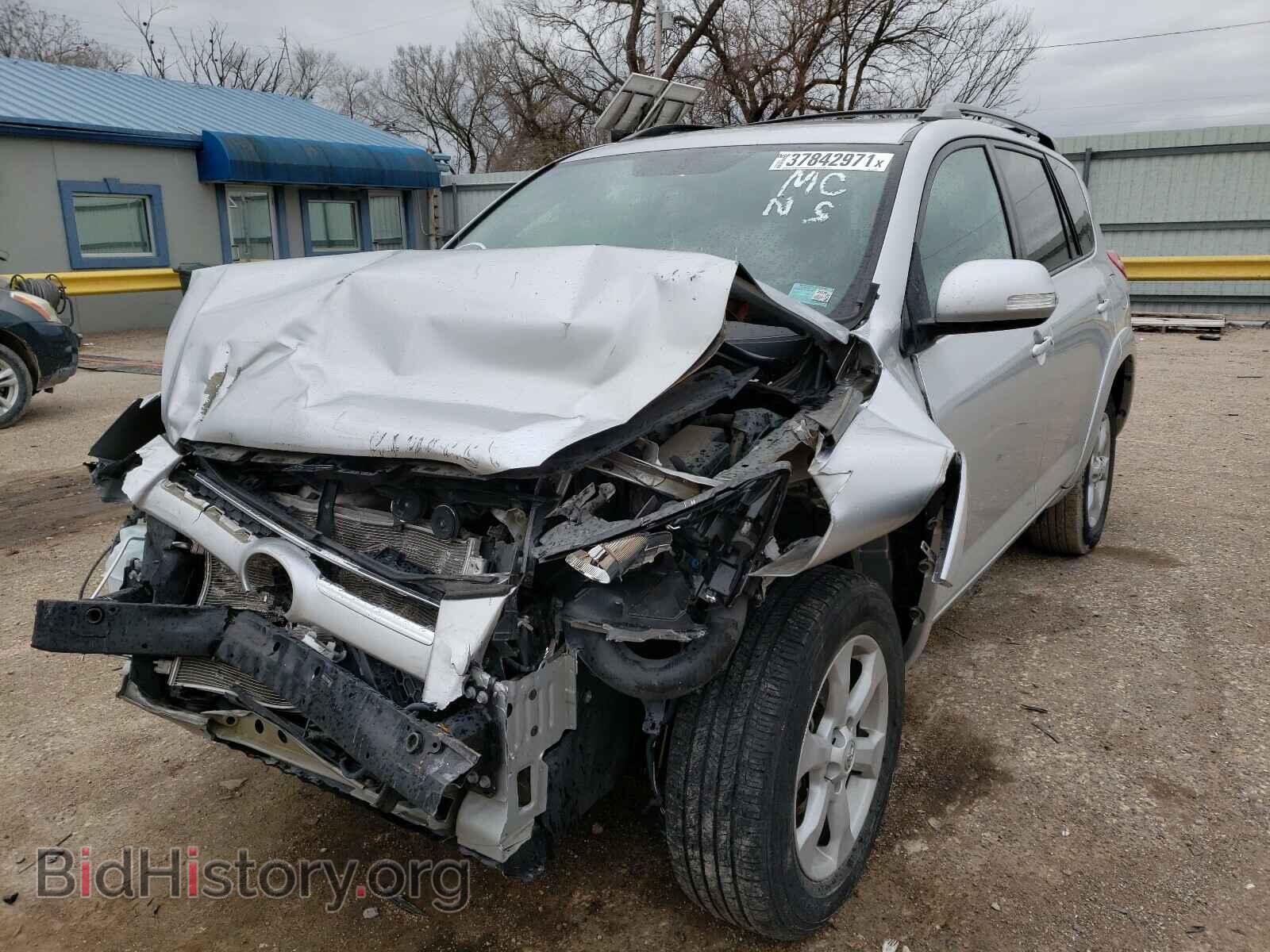 2011 TOYOTA RAV4 - VIN: 2T3YF4DV6BW101282 - Фото 2