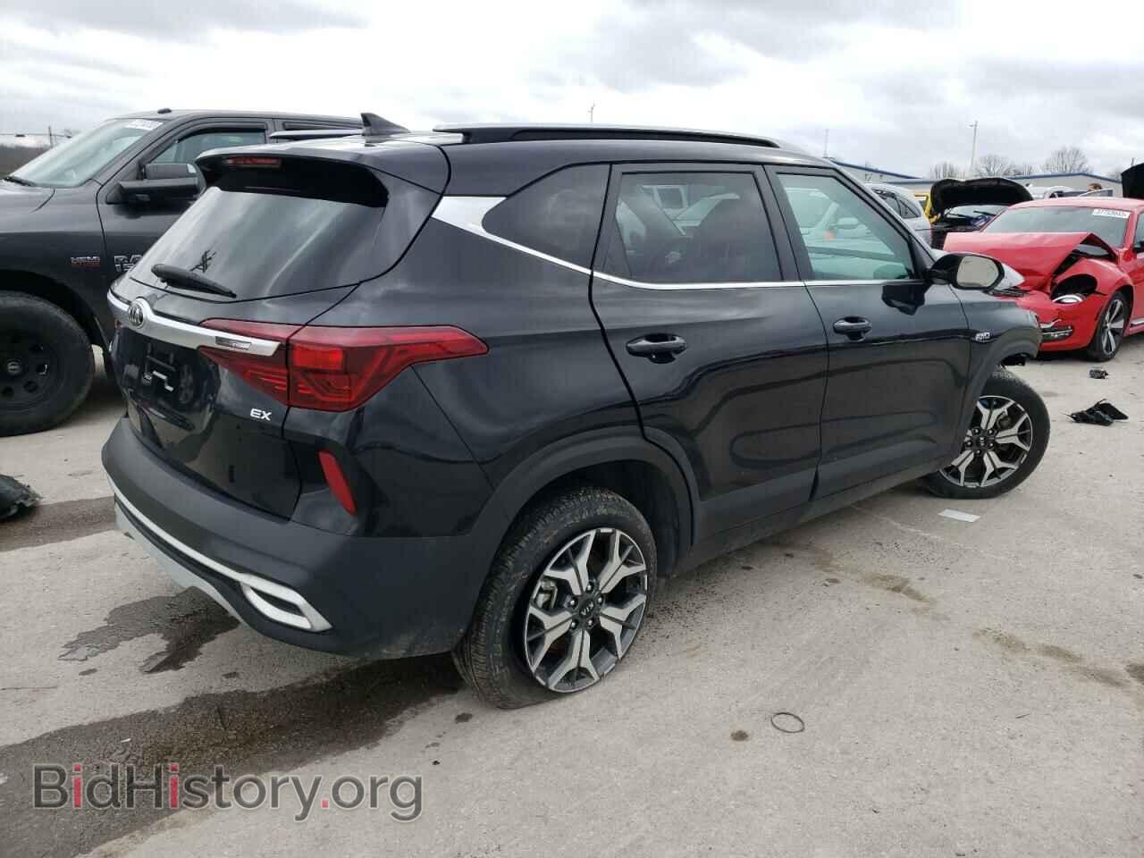 2021 KIA SELTOS - VIN: KNDERCAA7M7117768 - Фото 3