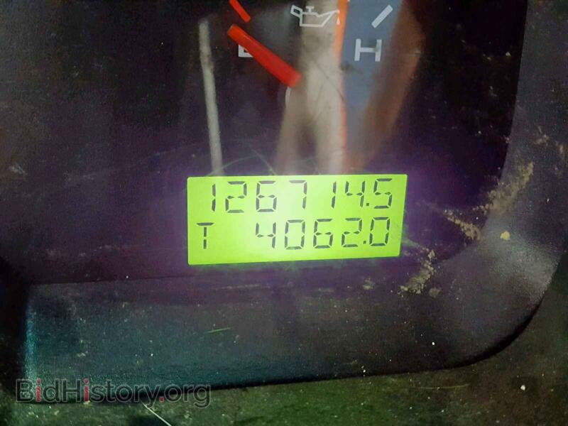 2005 Ford F150 (VIN 1FTRX14W15FA83899) — фото 8 из 10