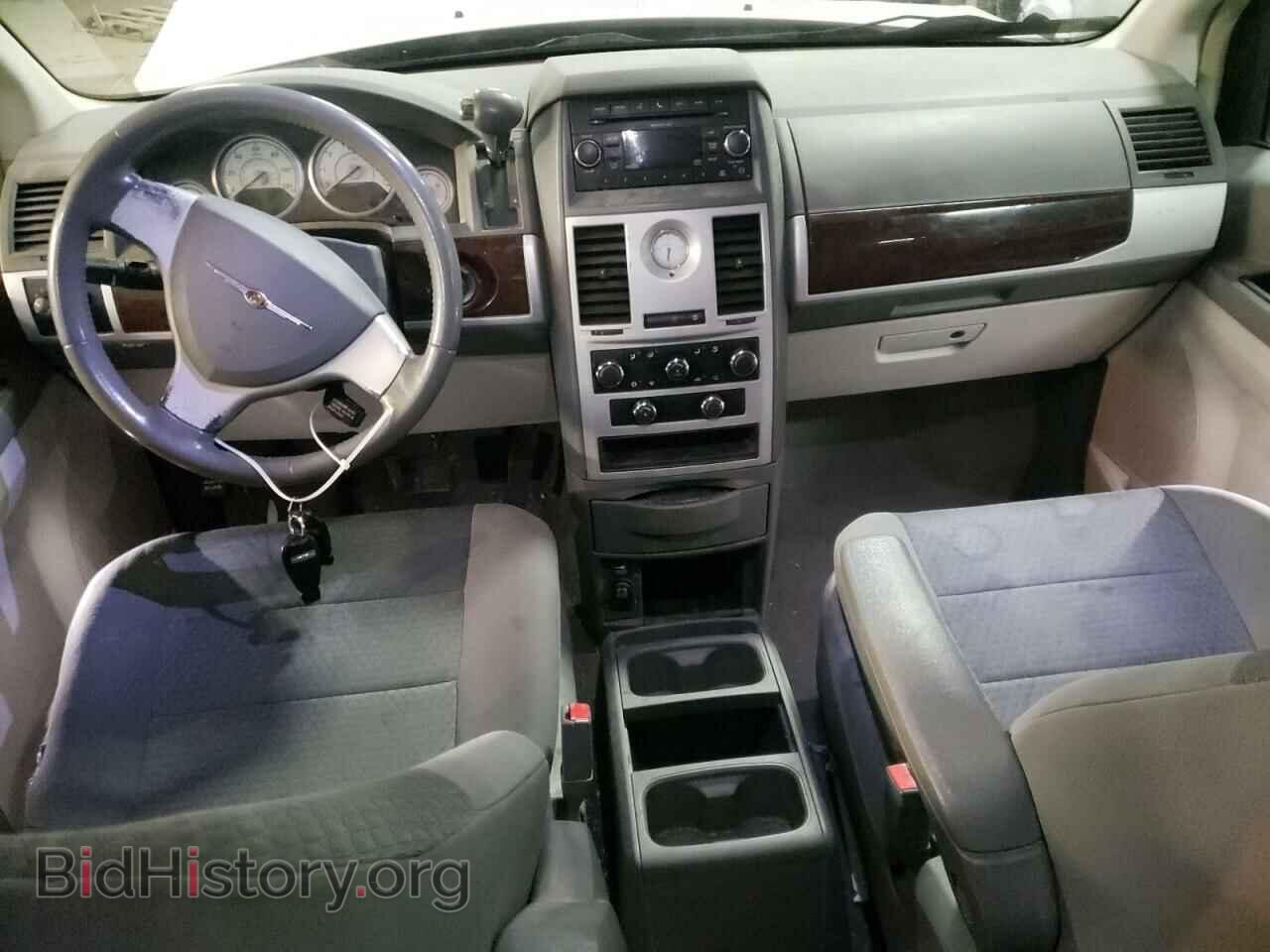 2010 CHRYSLER MINIVAN - VIN: 2A4RR5D1XAR460877 - Фото 8