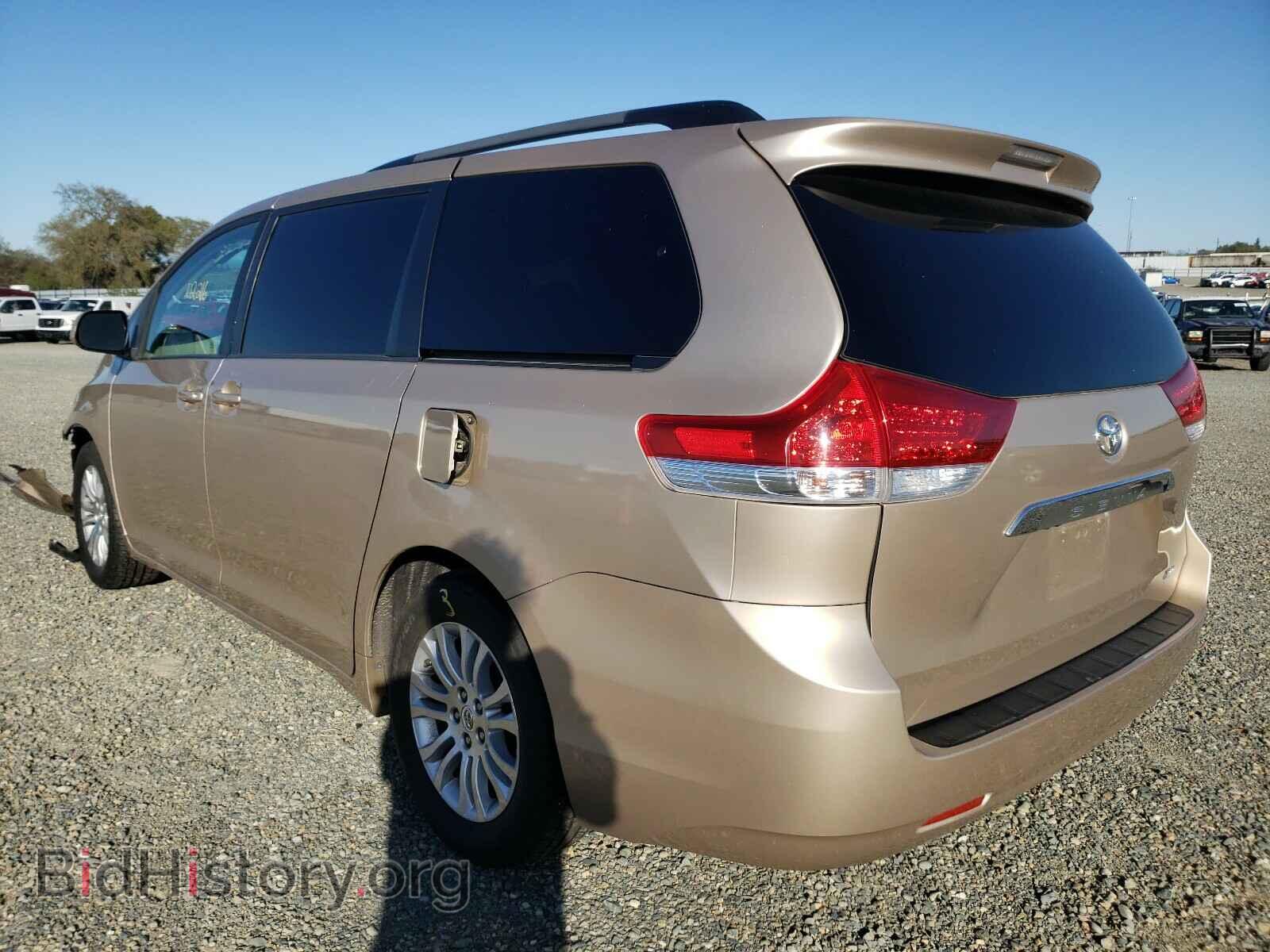 2011 TOYOTA SIENNA - VIN: 5TDYK3DC5BS024801 - Фото 3