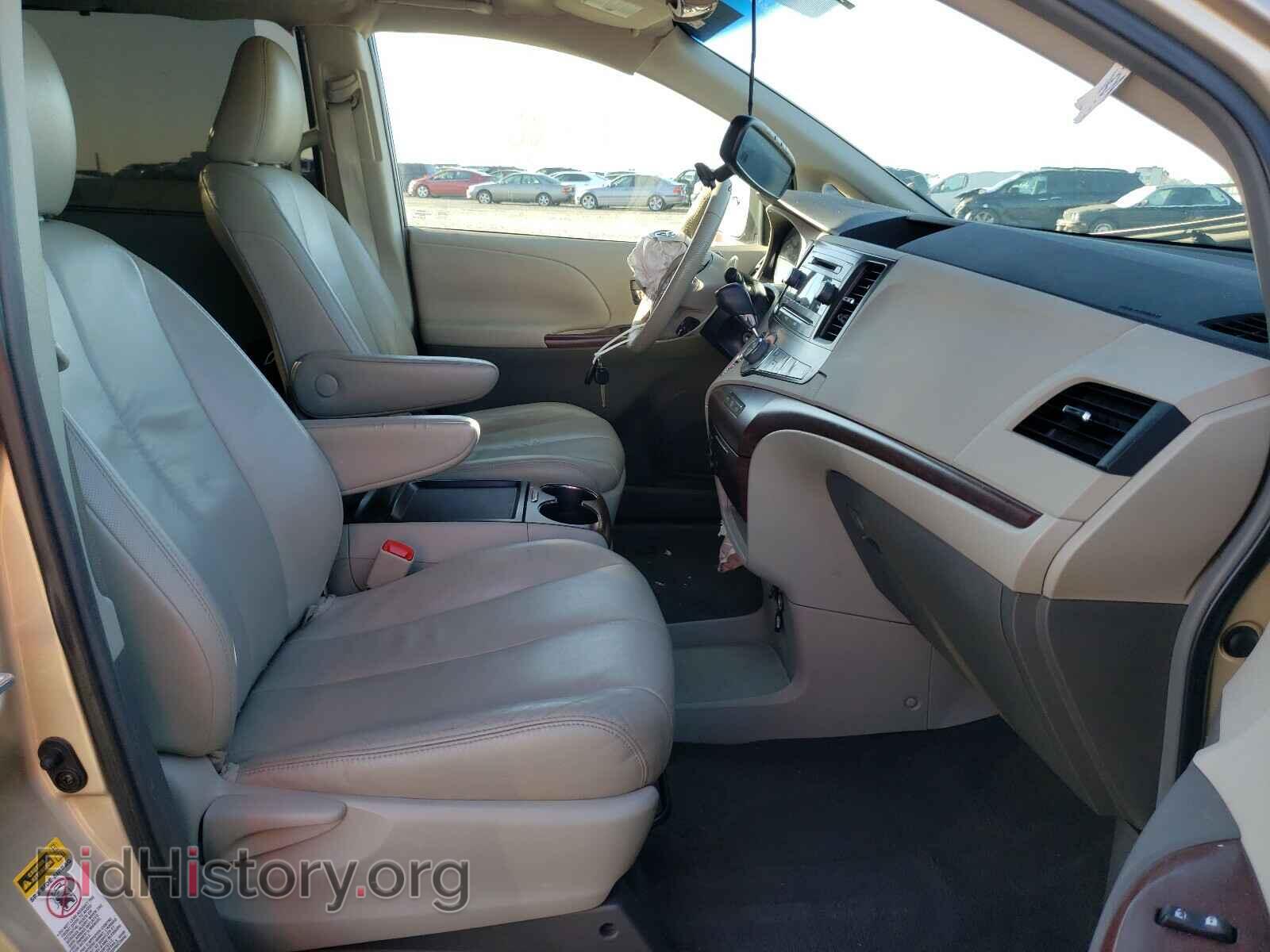 2011 TOYOTA SIENNA - VIN: 5TDYK3DC5BS024801 - Фото 5