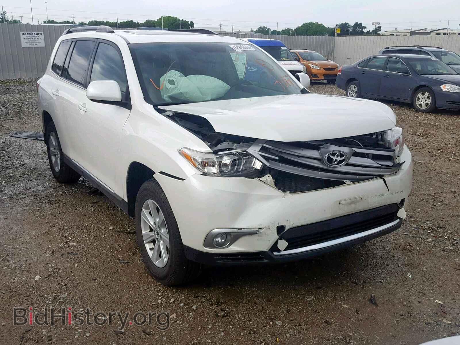 Фотография 5TDBK3EH8CS097579 - TOYOTA HIGHLANDER 2012