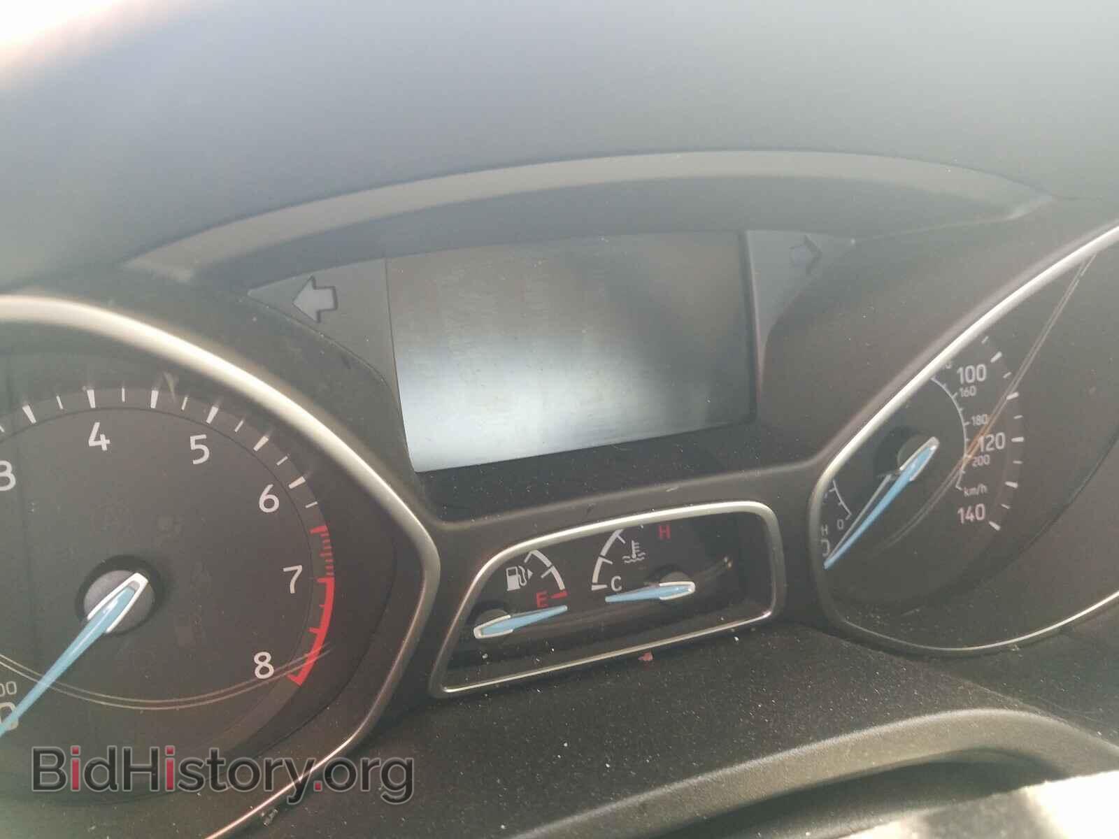 2017 FORD FOCUS - VIN: 1FADP3F2XHL282025 - Photo 8