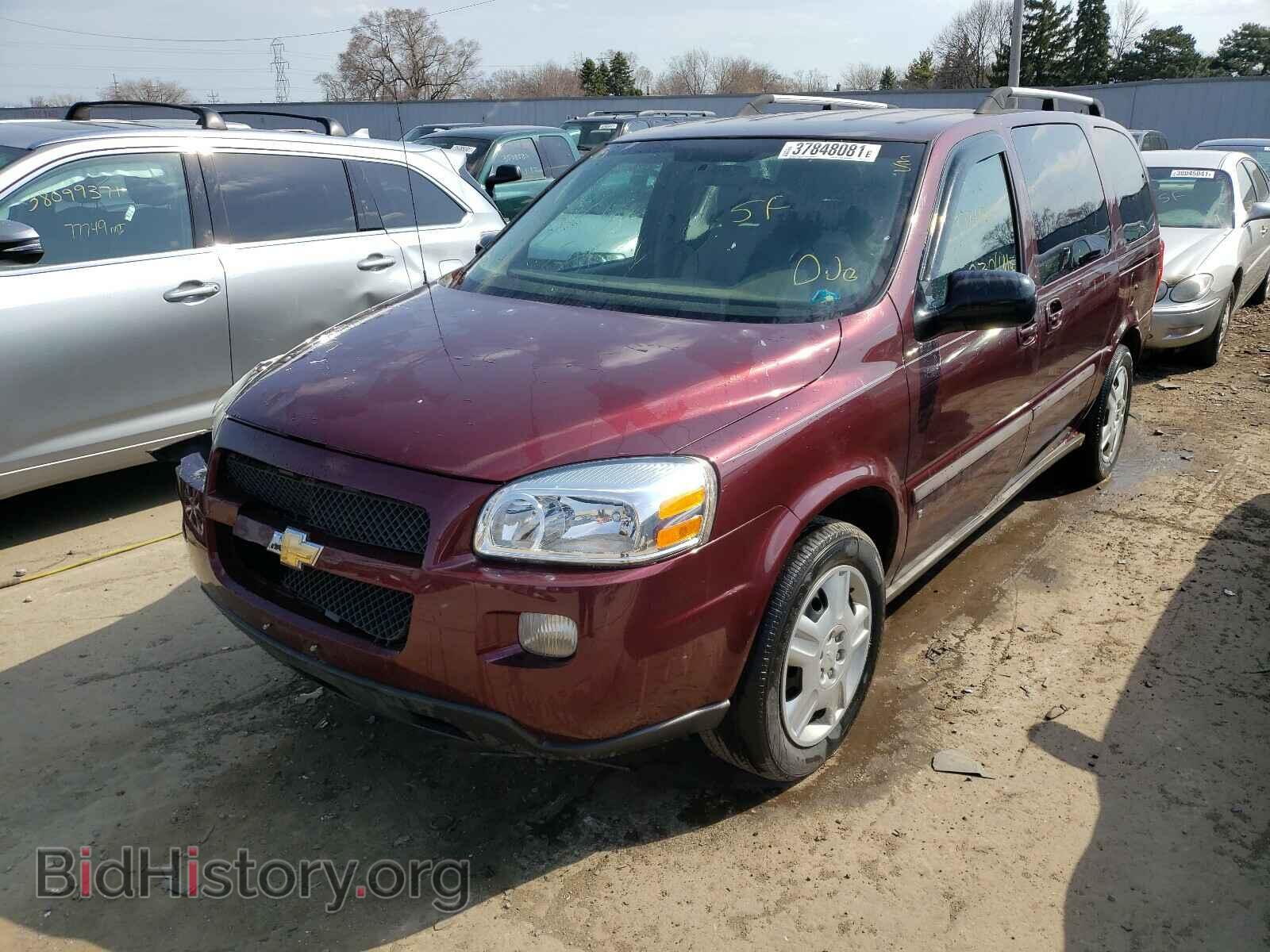 2008 CHEVROLET UPLANDER - VIN: 1GNDV33168D118574 - Фото 2