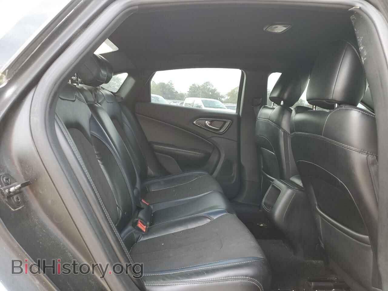 2015 CHRYSLER 200 - VIN: 1C3CCCBB3FN552676 - Фото 10