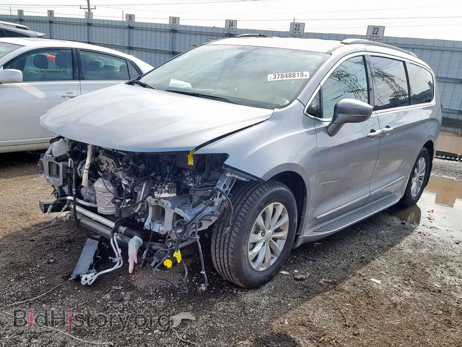 2017 CHRYSLER PACIFICA T - VIN: 2C4RC1BG4HR530634 - Photo 2