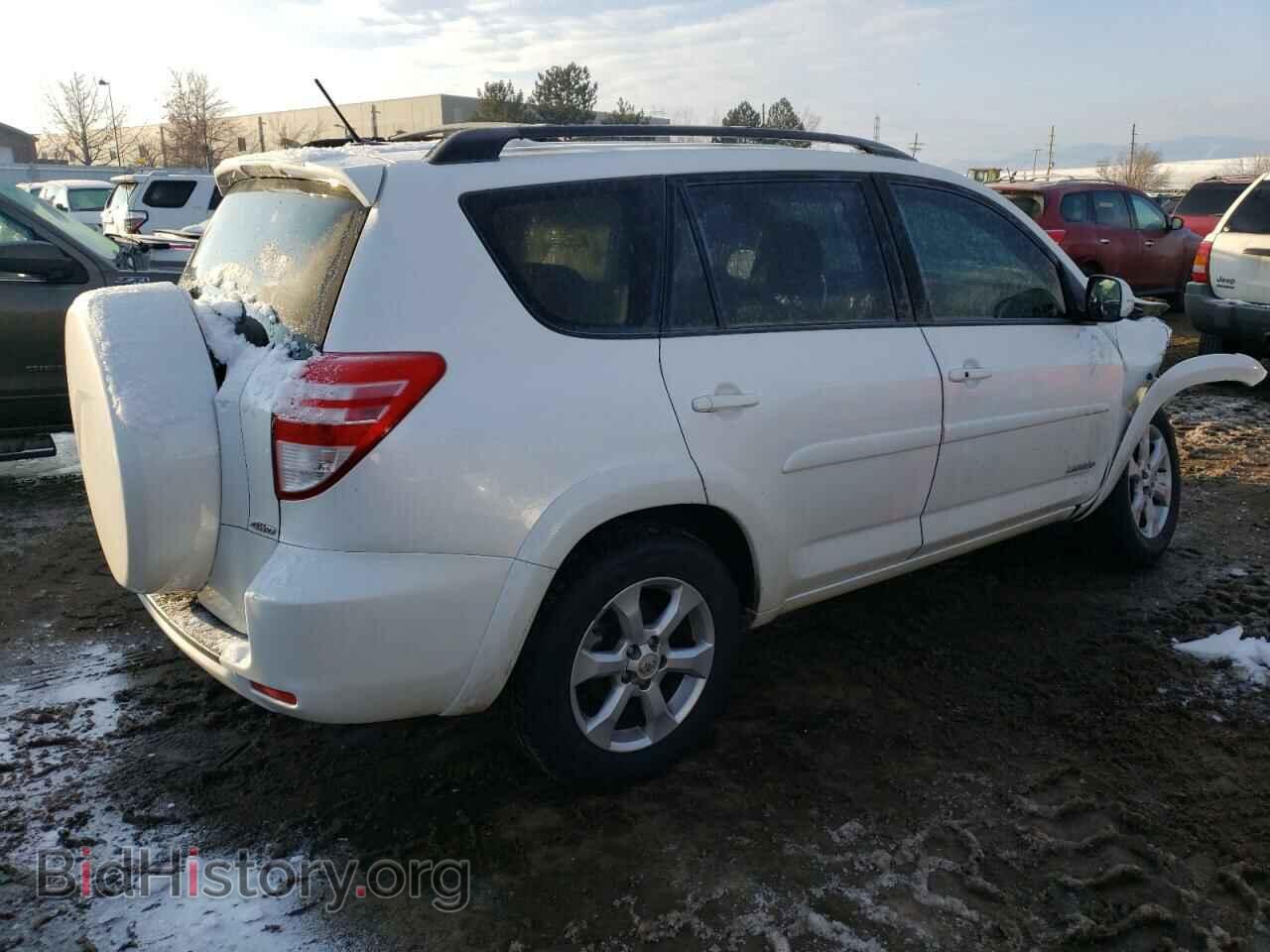 2011 TOYOTA RAV4 - VIN: 2T3DK4DV0BW038545 - Фото 3