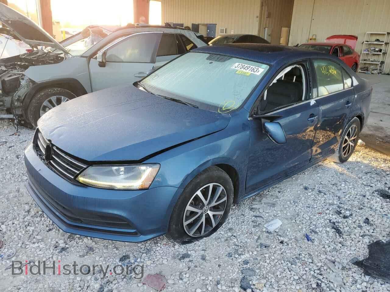 Фотография 3VWDB7AJ4HM279860 - VOLKSWAGEN JETTA 2017